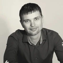 Виталий Романов